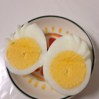 もっと練習して、きれいな飾り切りできるようになりたいですー！！いつものゆで卵が華やかになりますね*\(^o^)/*
